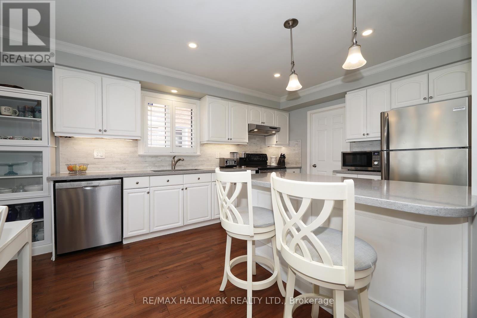 12 BOWES GARDEN COURT - 11