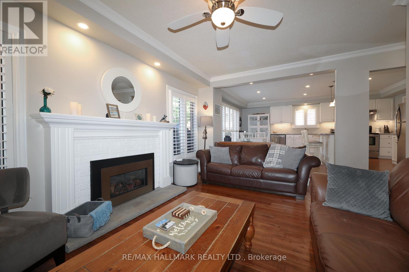 12 BOWES GARDEN COURT - 15