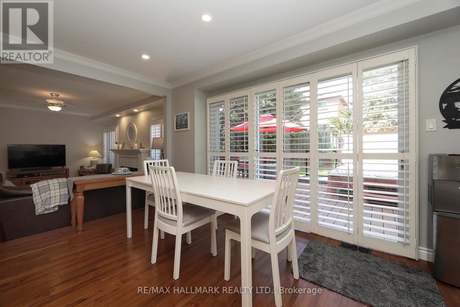 12 BOWES GARDEN COURT - 20