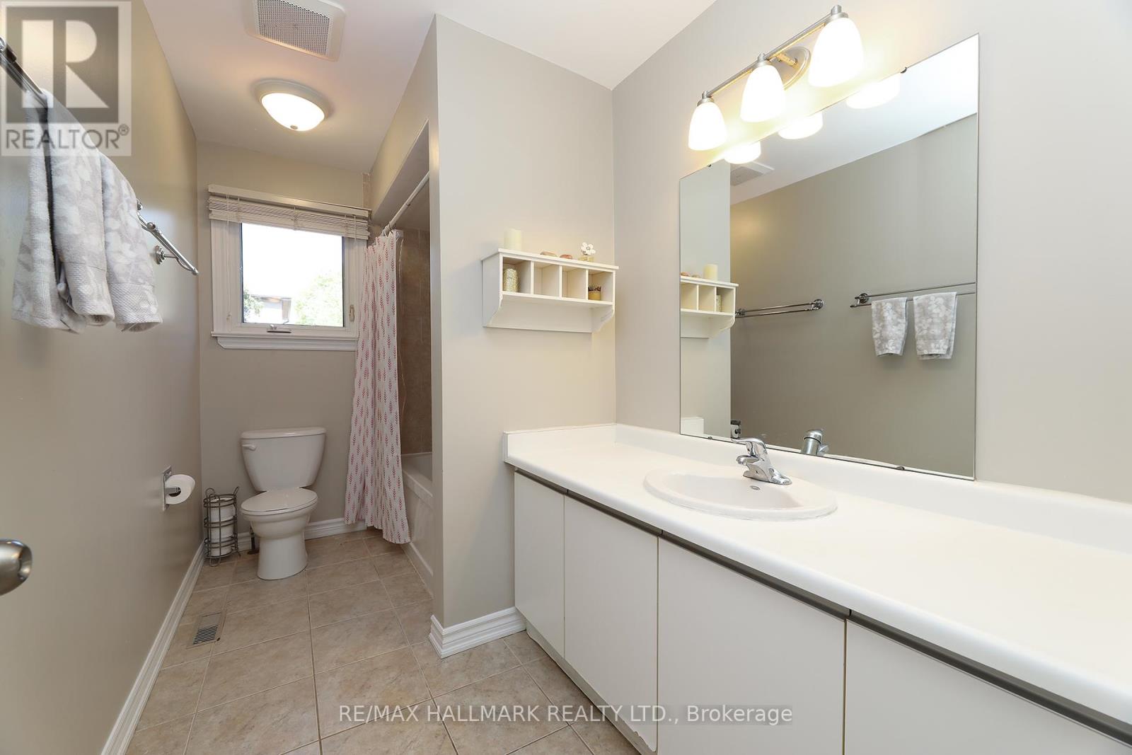 12 BOWES GARDEN COURT - 22