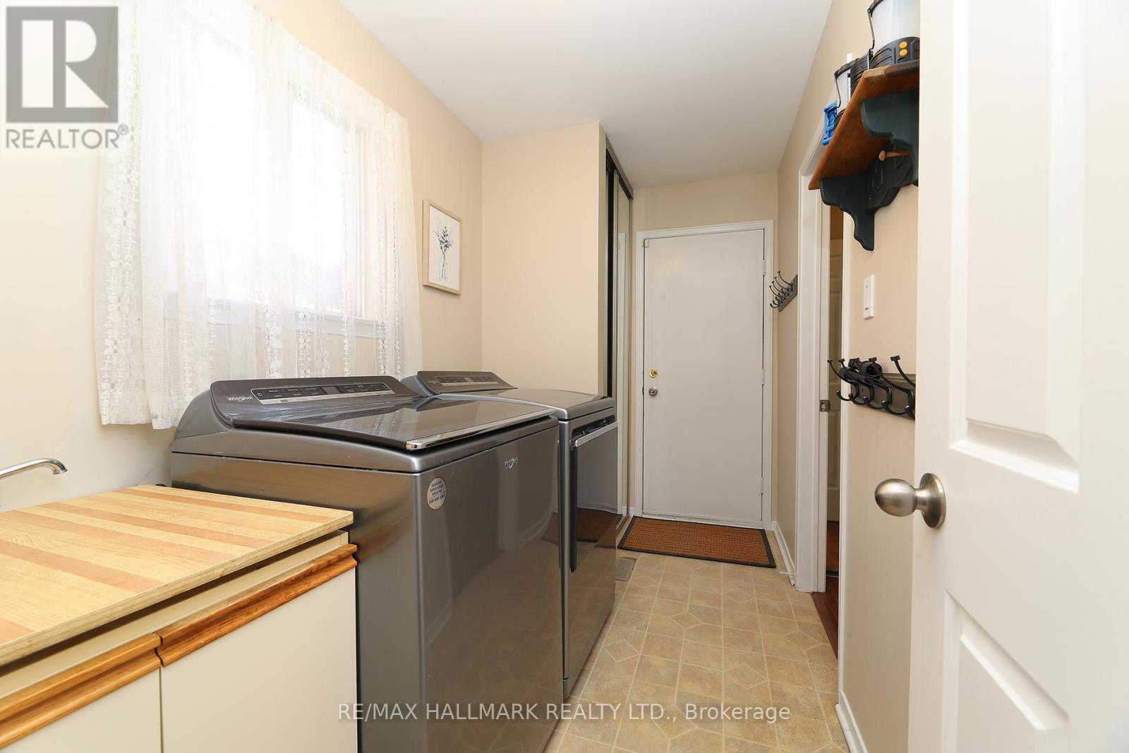12 BOWES GARDEN COURT - 26
