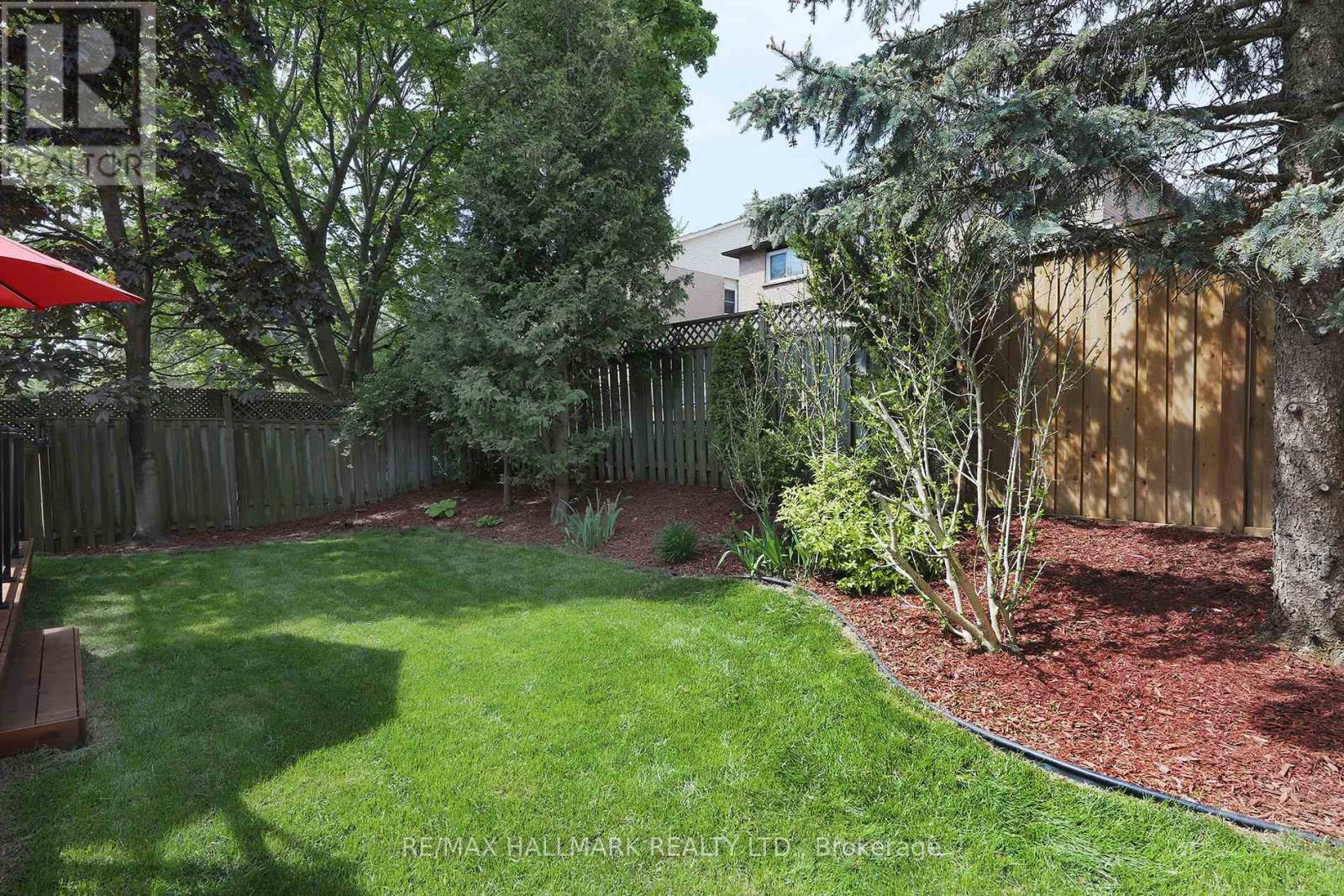 12 BOWES GARDEN COURT - 39