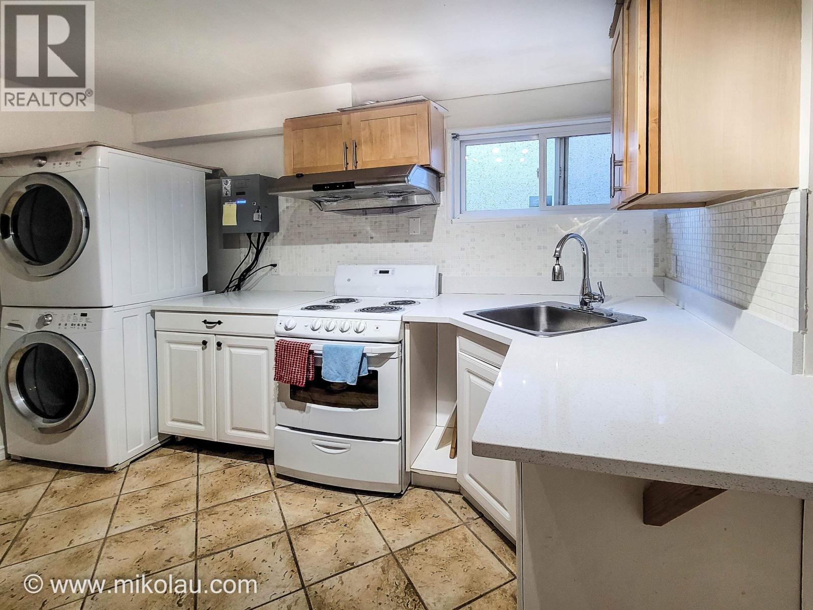 628X ELLIOTT ST, Vancouver