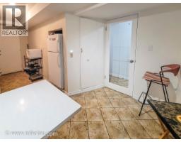 628x Elliott St, Vancouver, BC V5S2M4 Photo 6