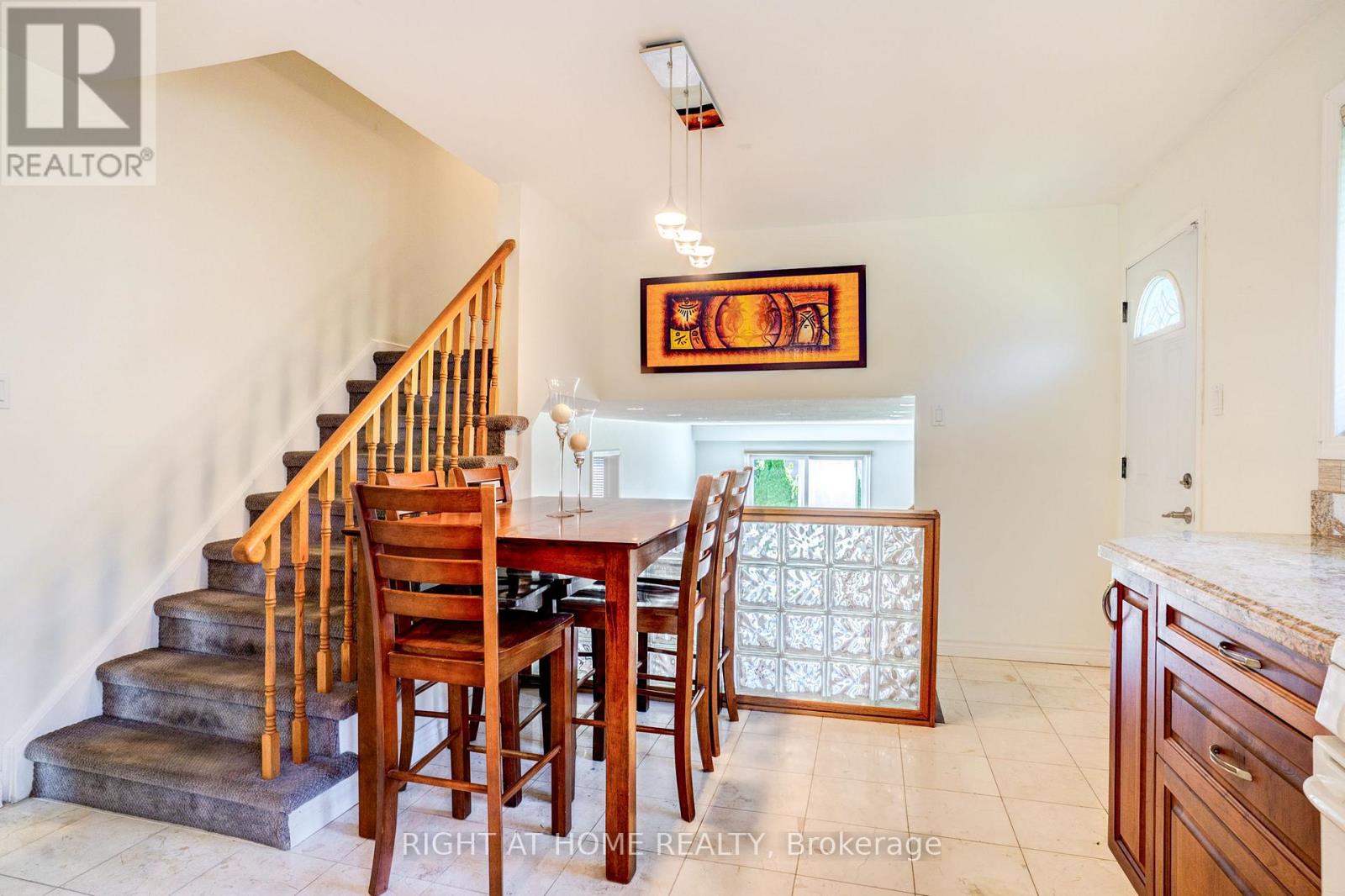 47 SHIELDMARK CRESCENT - 9