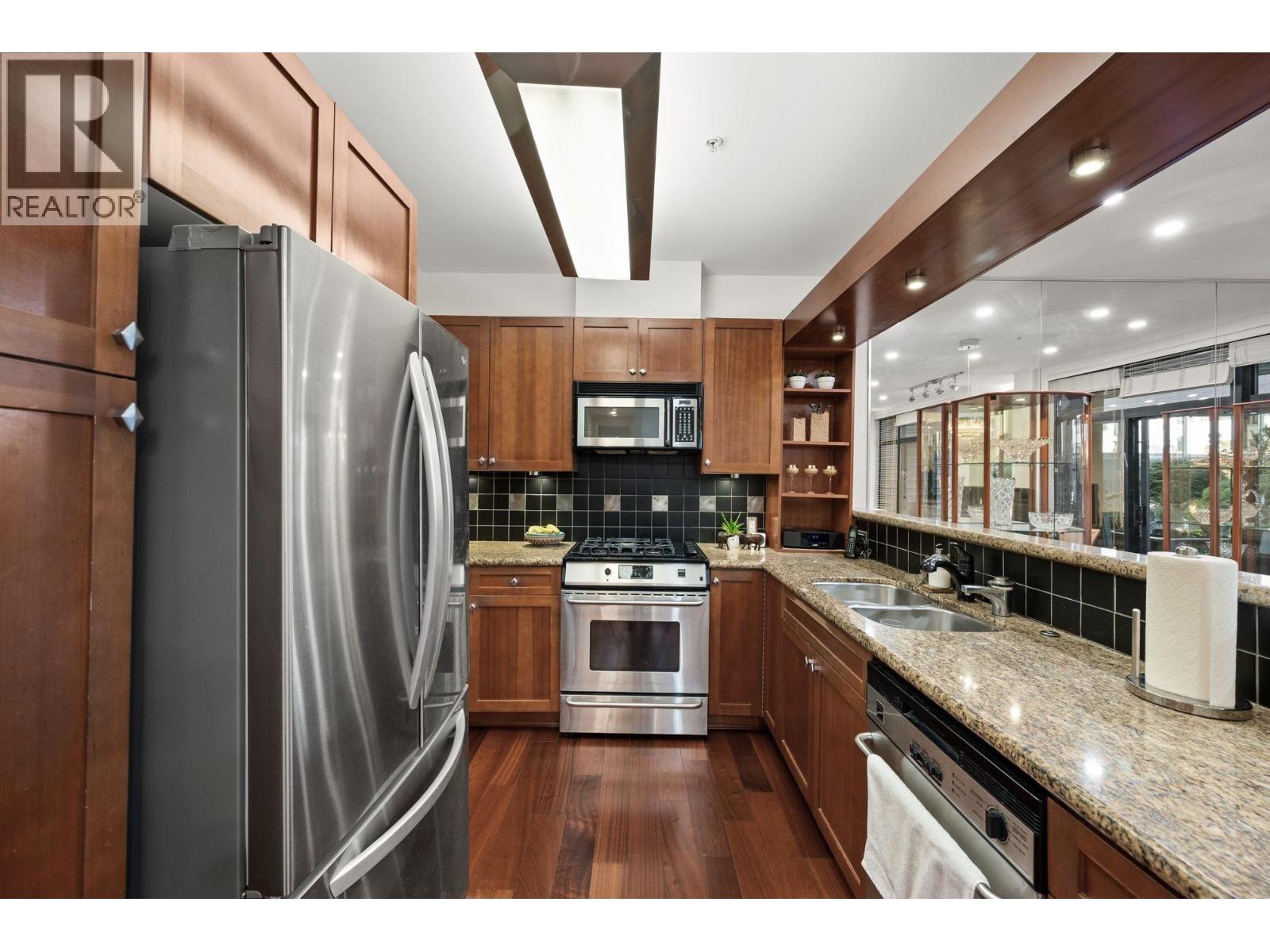 2 Bed, 2 Bath Apartment for Sale in Vancouver – 202 1750 W 2ND AVENUE, Vancouver – MLS# R3126374 - Image 2