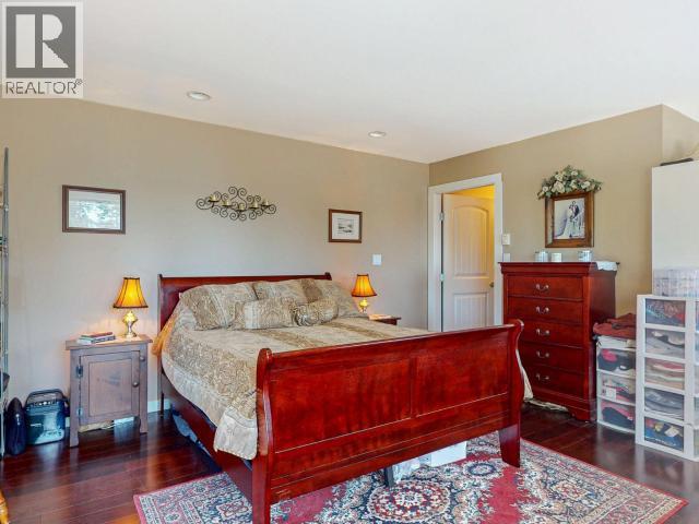 5687 GILLIES BAY RD ROAD - 26