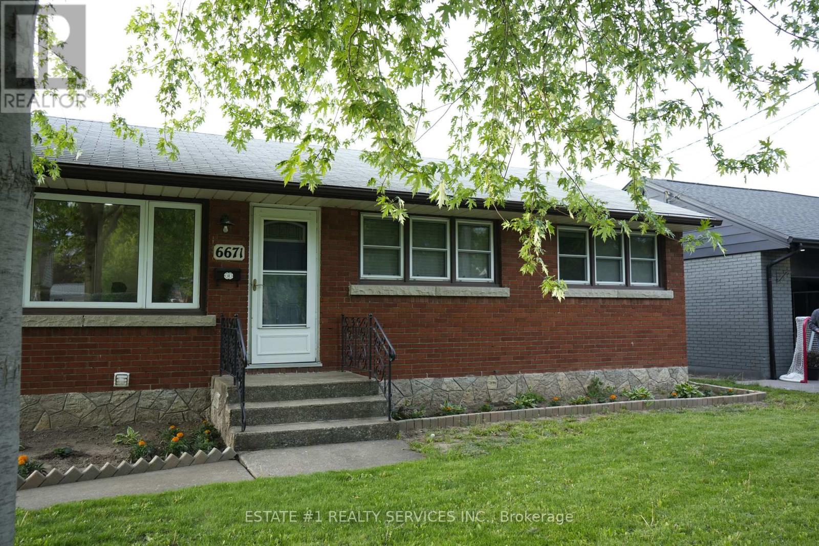 6671 RUSSELL STREET - Image 2