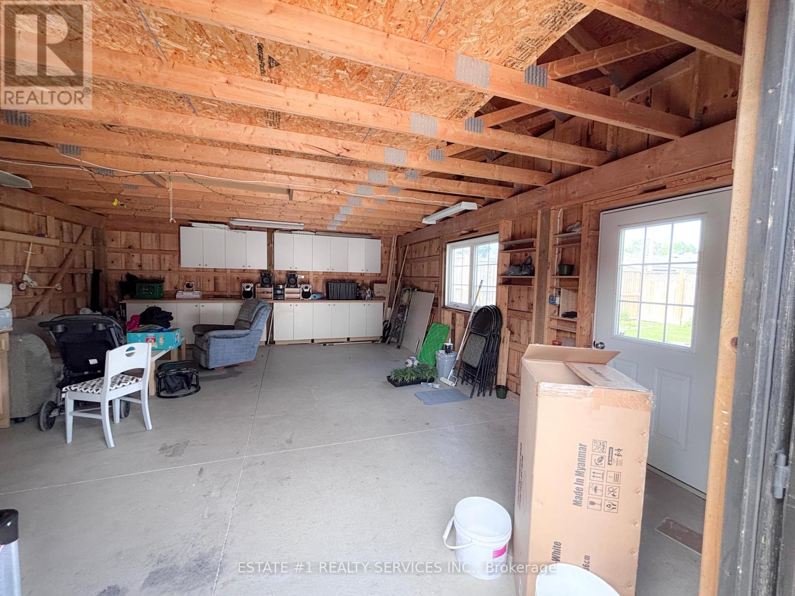 6671 RUSSELL STREET - 24