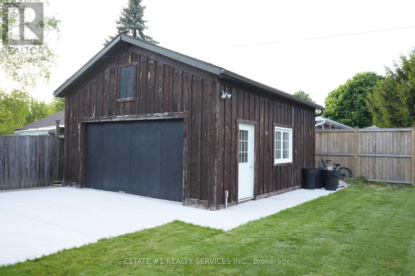 6671 RUSSELL STREET - 8