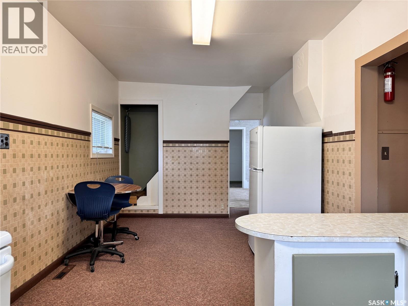 309 A AVENUE E - photo 5