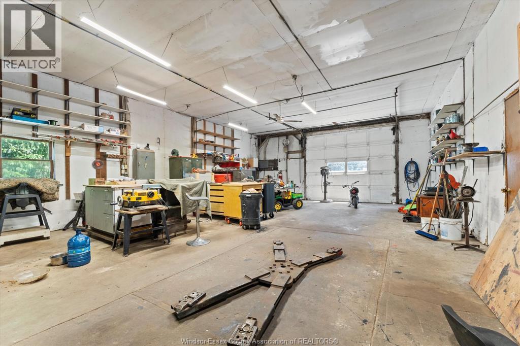 930 Road 4 E (Cty Rd 18) - 33