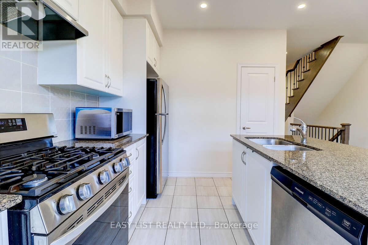 38 HALLMARK WAY - 18