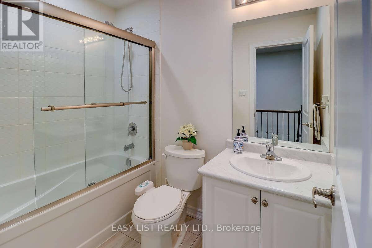 38 HALLMARK WAY - 31