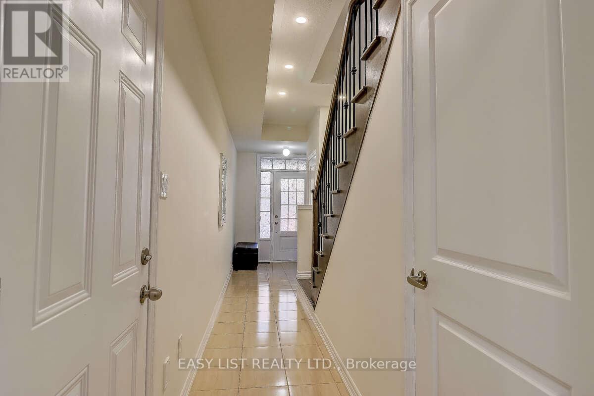 38 HALLMARK WAY - 6