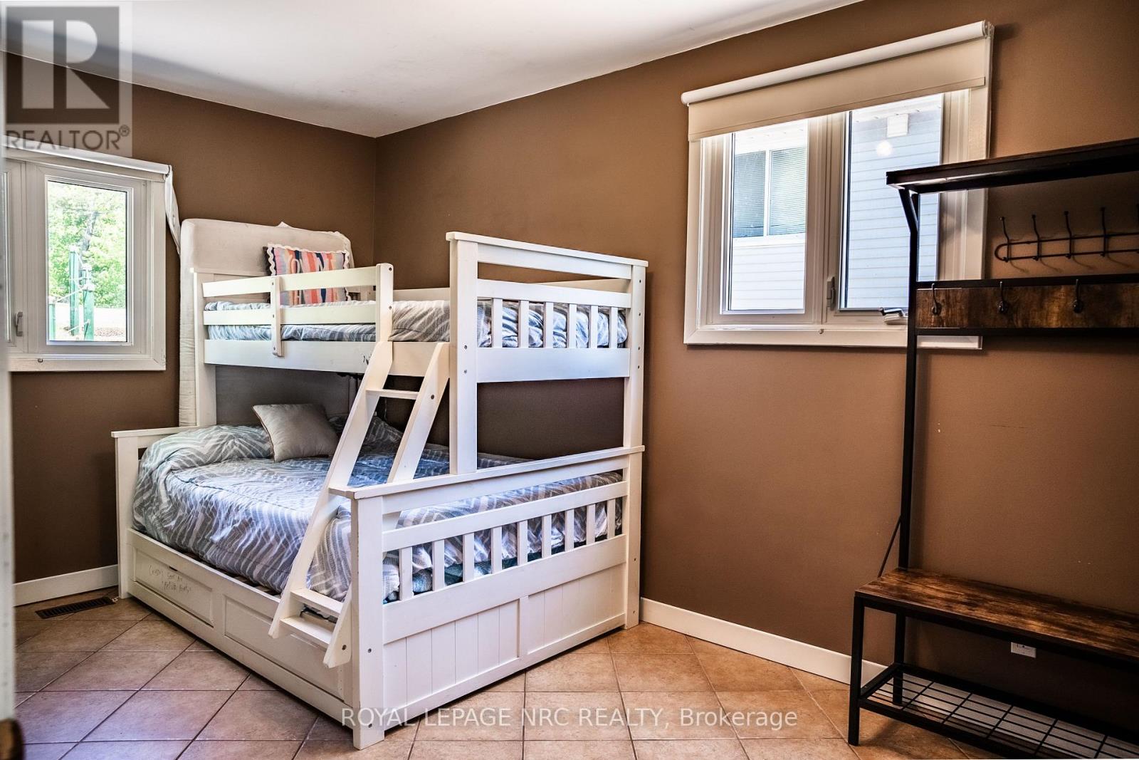 10245 CAMELOT DRIVE - 11