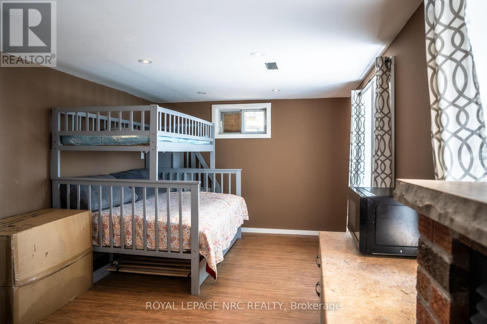 10245 CAMELOT DRIVE - 20