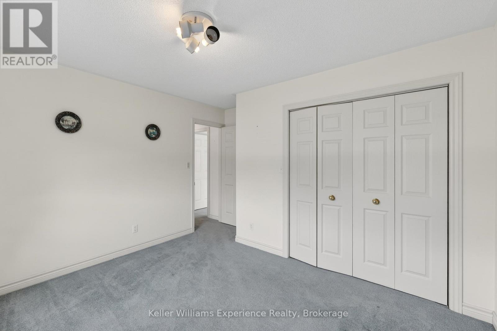 5 BRIDLE ROAD - 10
