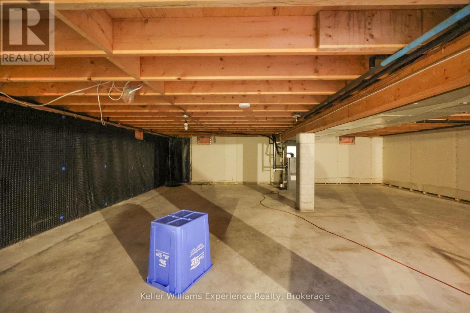 5 BRIDLE ROAD - 14