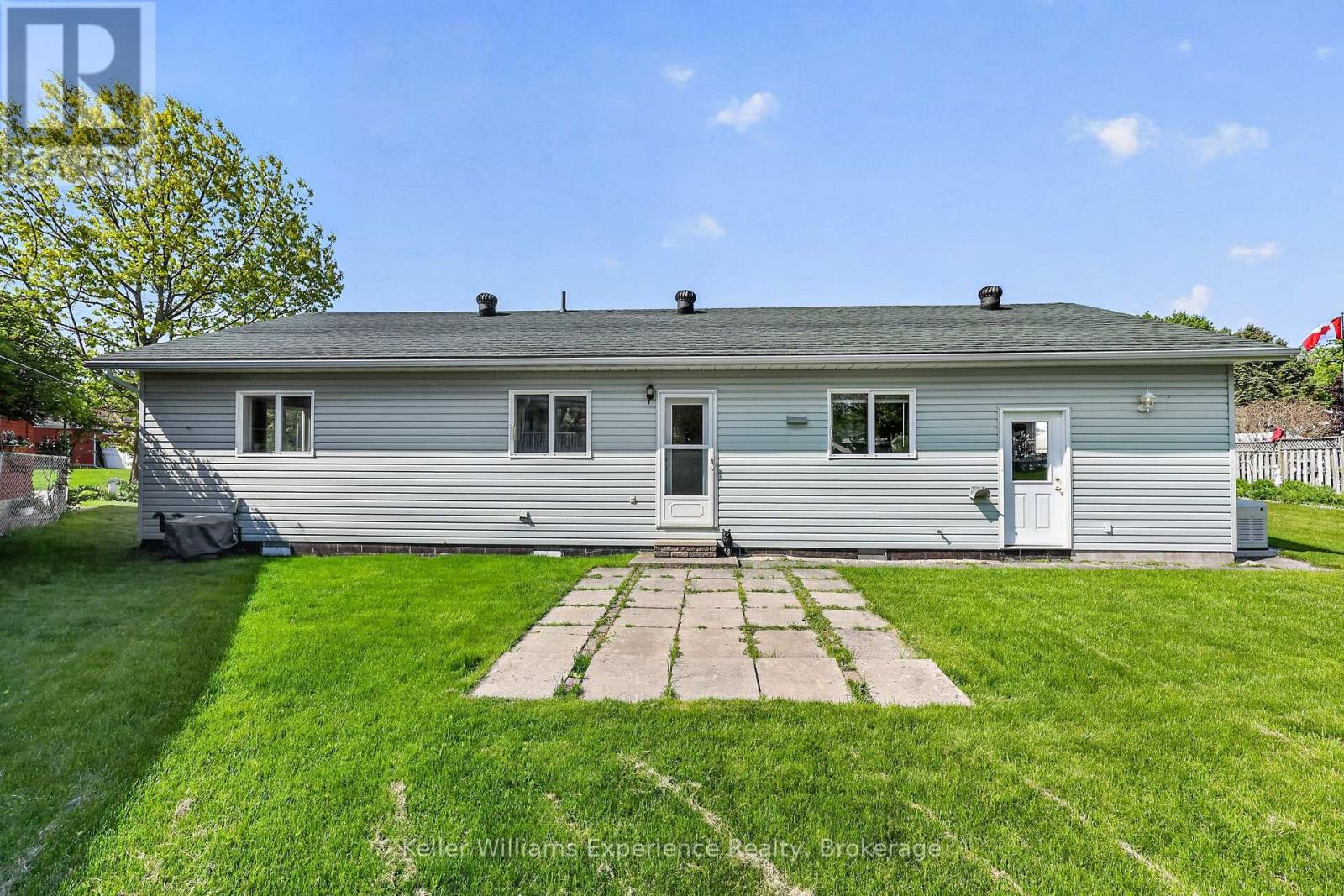 5 BRIDLE ROAD - 18
