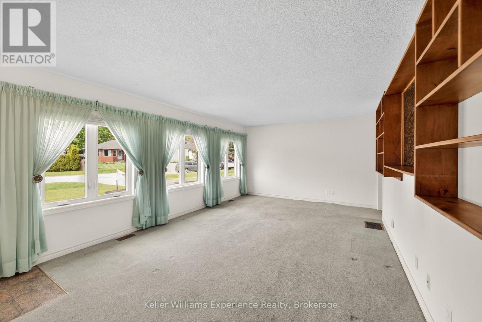 5 BRIDLE ROAD - Image 3