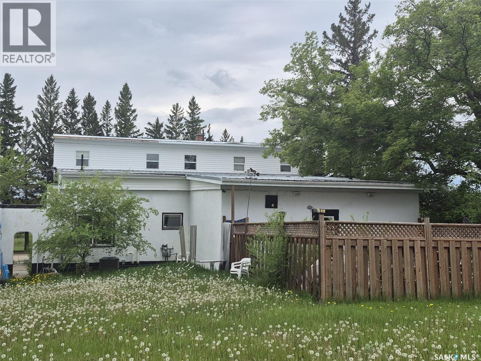 307 Railway AVENUE - photo 3
