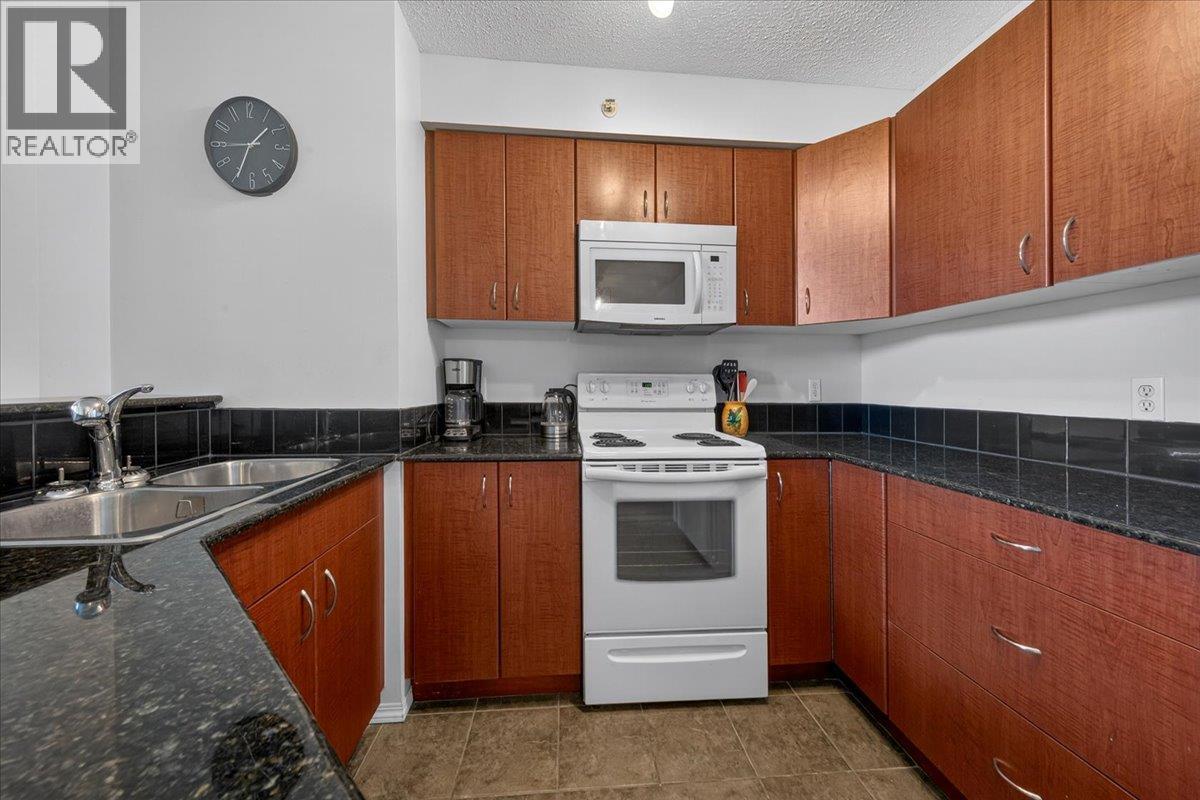 205 Third Avenue Unit# 3413, Invermere