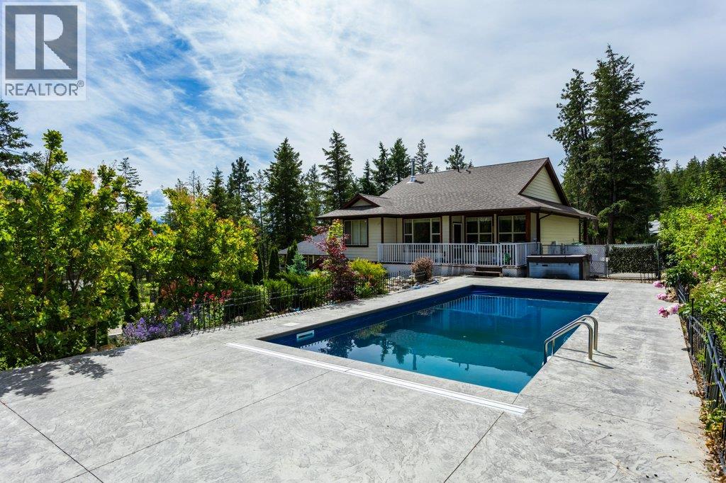 750 Firwood Road - 1