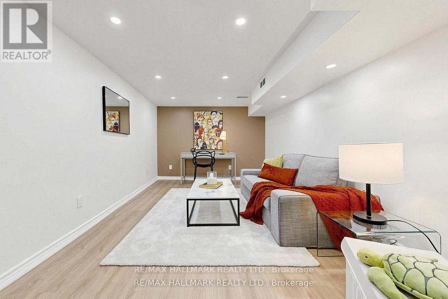 15 EASTDALE AVENUE - 27