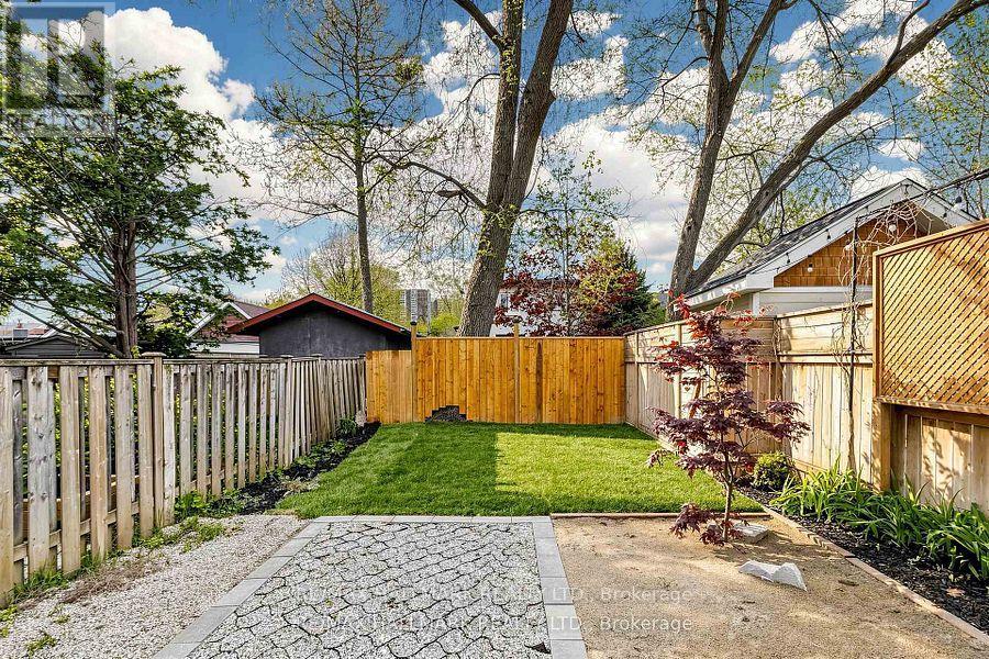 15 EASTDALE AVENUE - 34