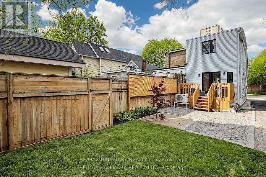 15 EASTDALE AVENUE - 35