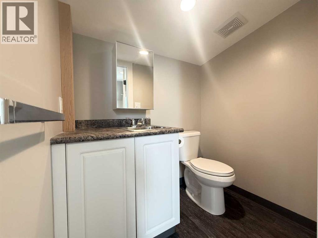 5144 53 Street — photo 36