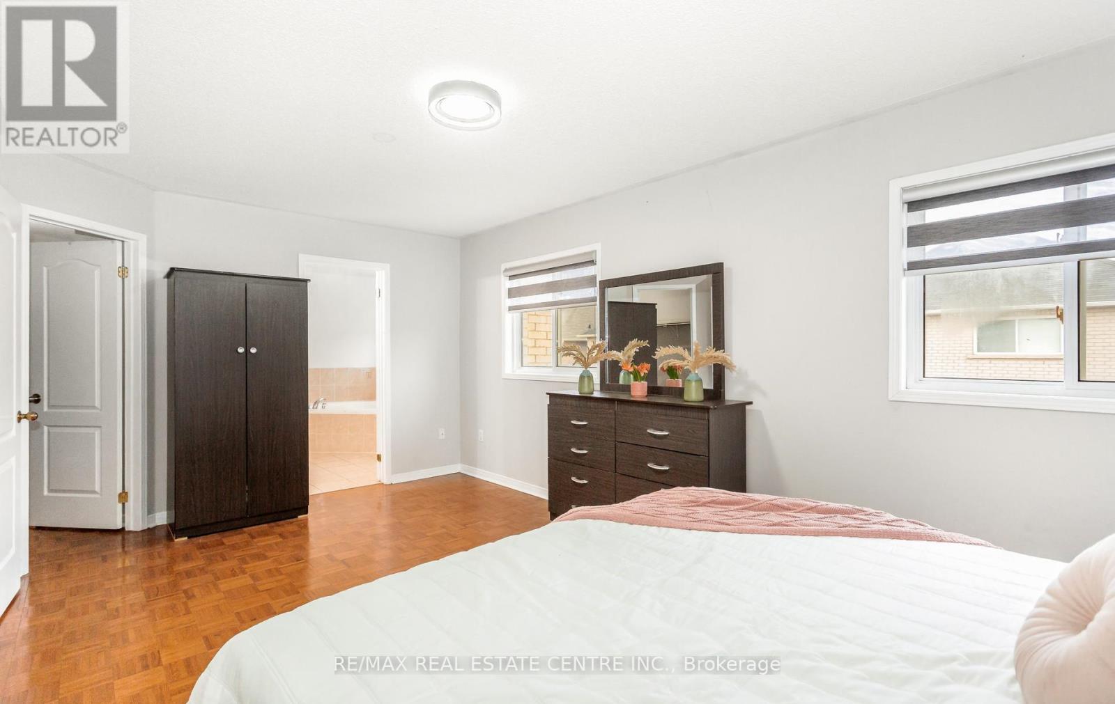 58 KNIGHTSWOOD CRESCENT - 19