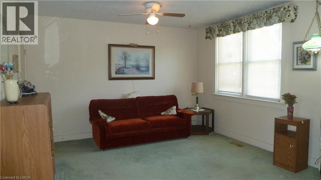 1023 WEBER Street E - 18