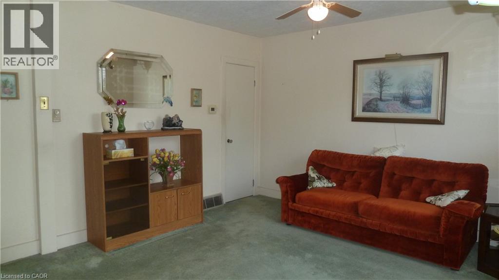 1023 WEBER Street E - 19