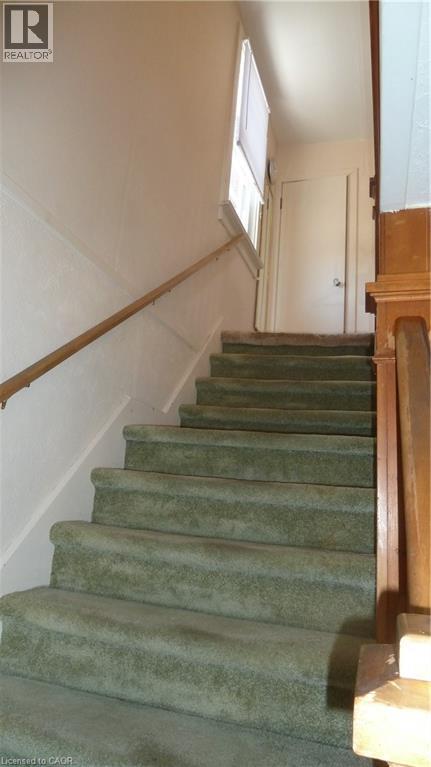 1023 WEBER Street E - 21