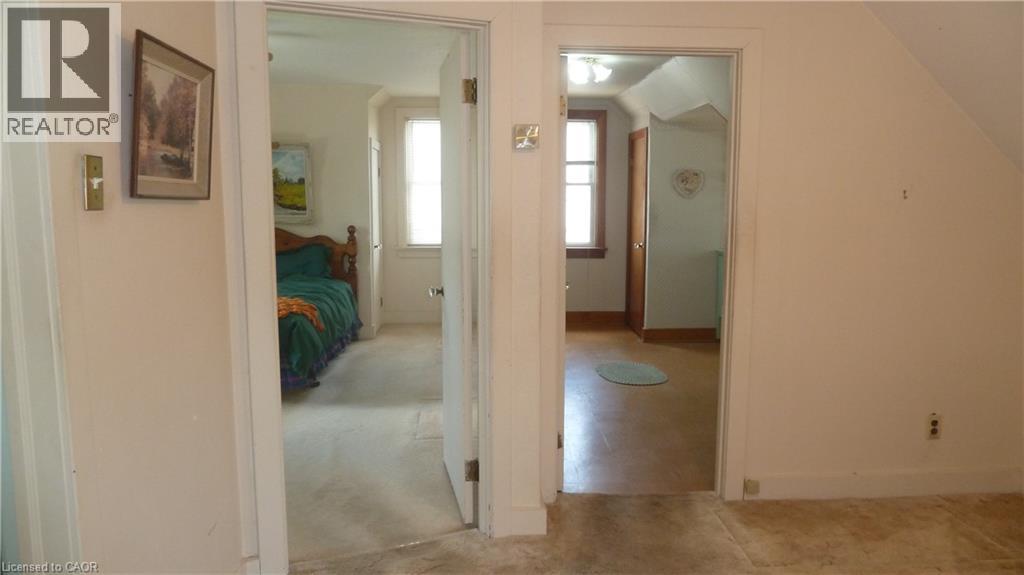 1023 WEBER Street E - 26