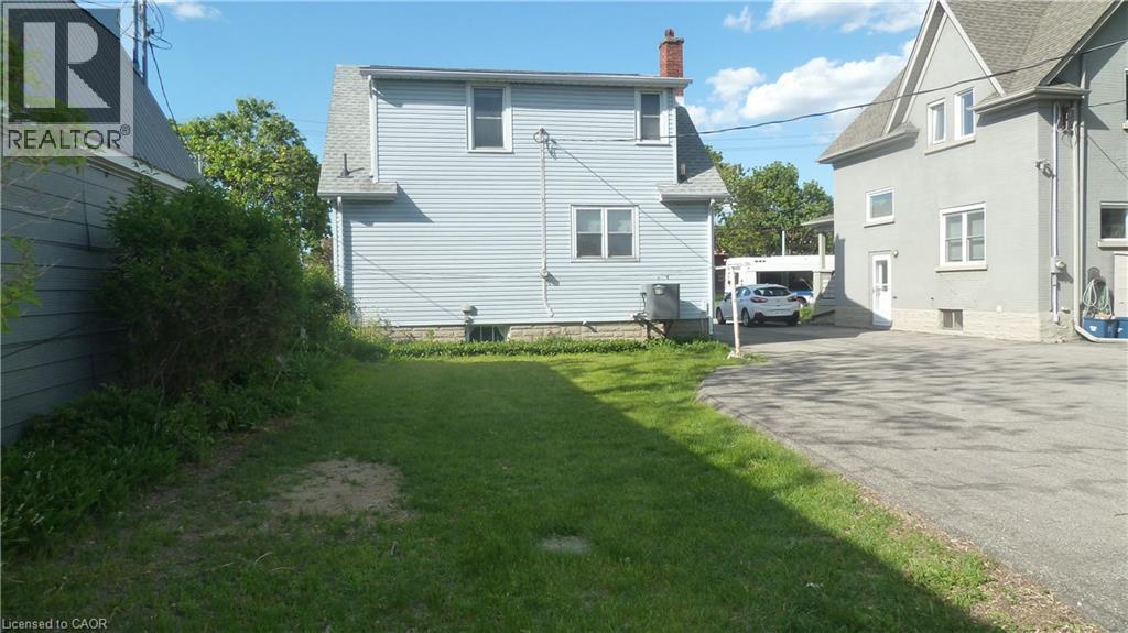 1023 WEBER Street E - 48