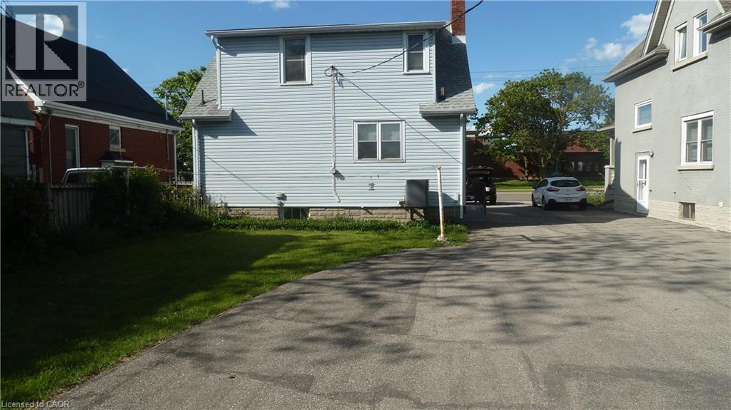 1023 WEBER Street E - 49
