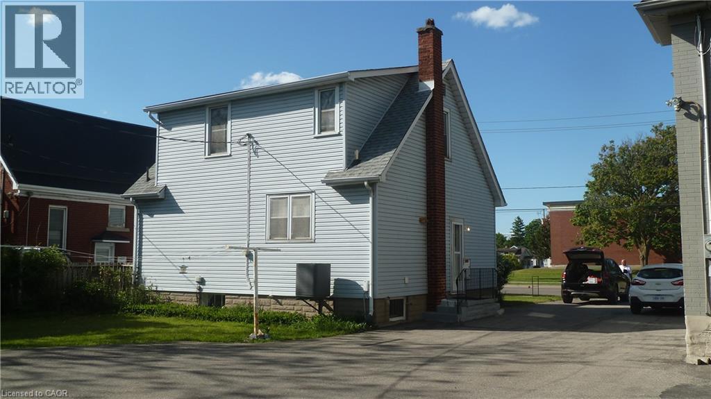1023 WEBER Street E - 50