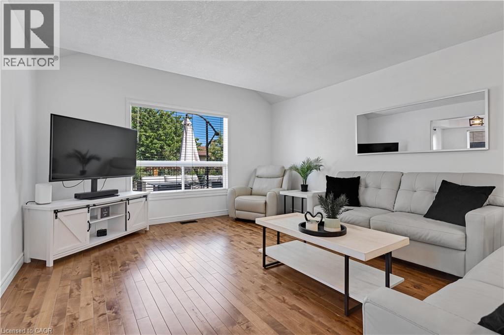 11 GOODWOOD Court - 15