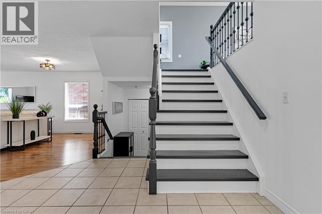 11 GOODWOOD Court - 18