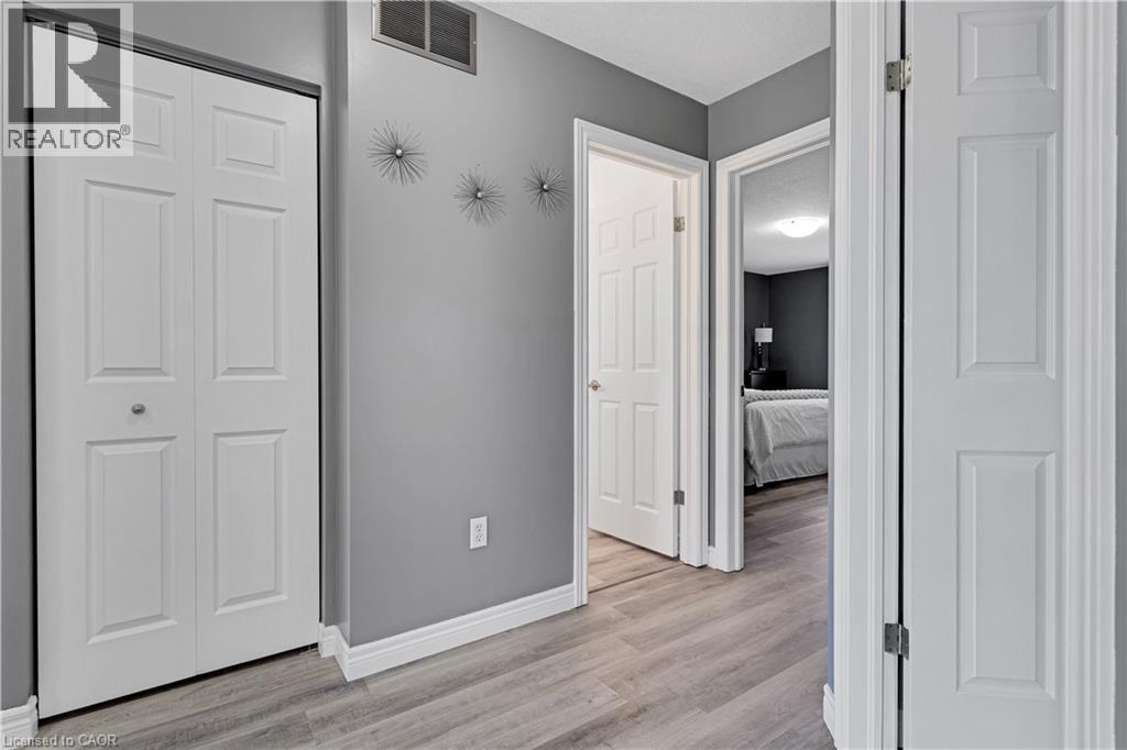 11 GOODWOOD Court - 28