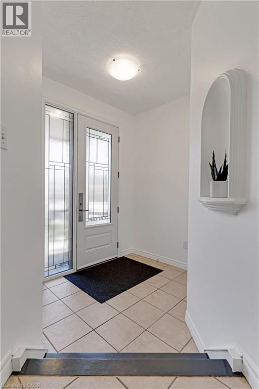 11 GOODWOOD Court - Image 3
