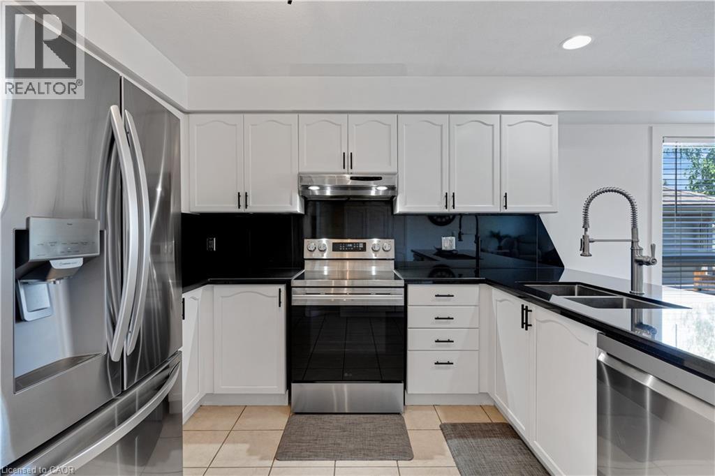 11 GOODWOOD Court - 6
