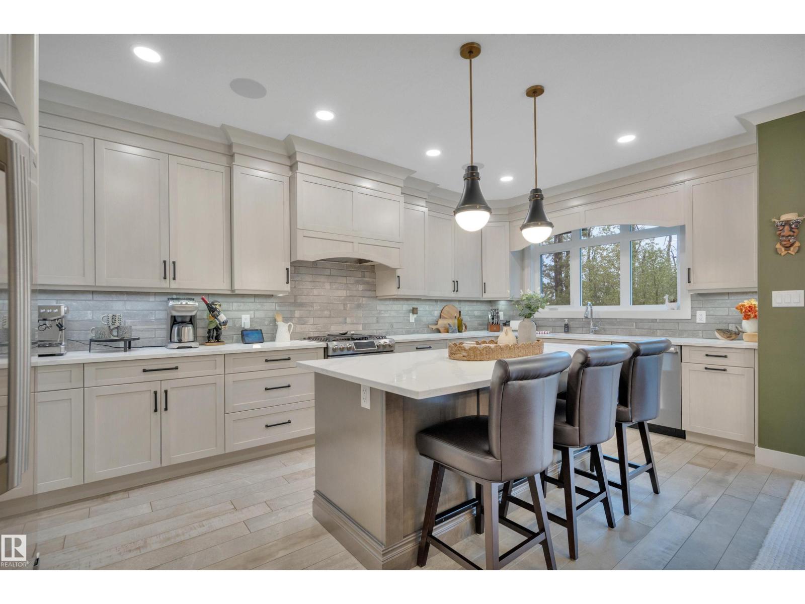 17 DILLWORTH CR — photo 9