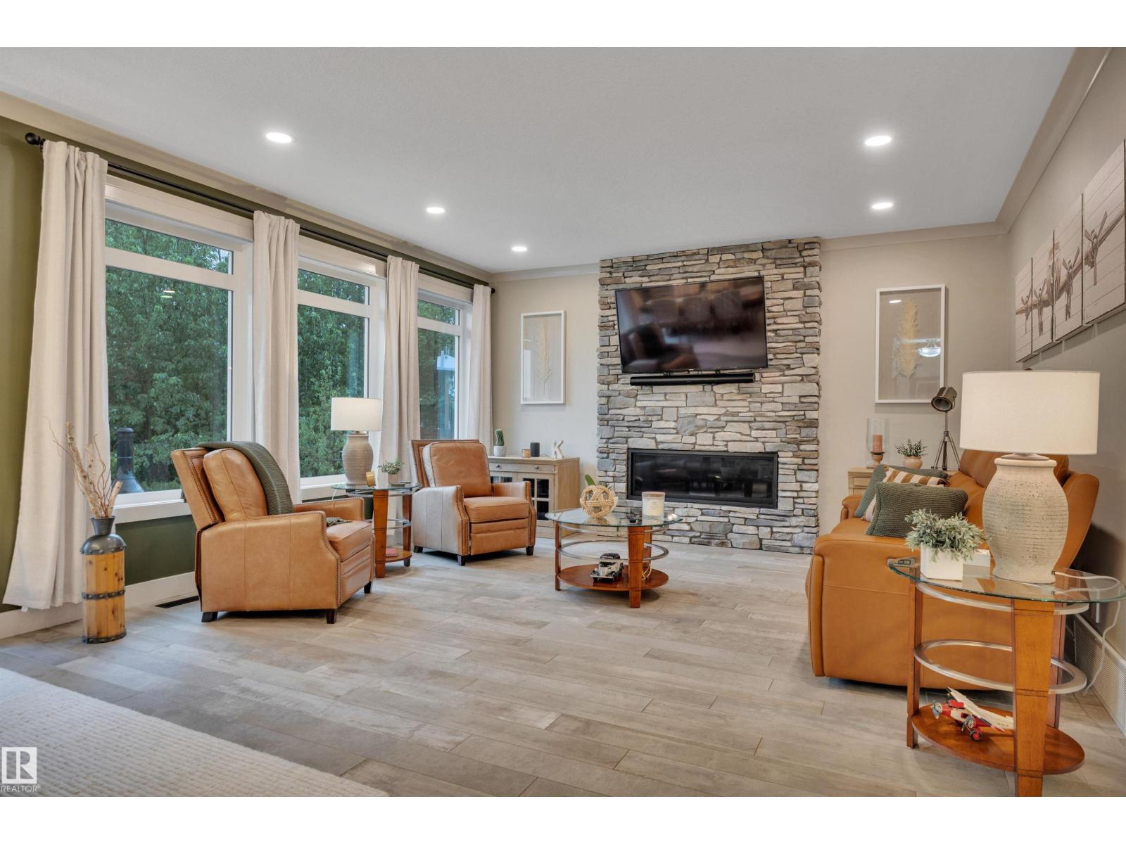 17 DILLWORTH CR — photo 8