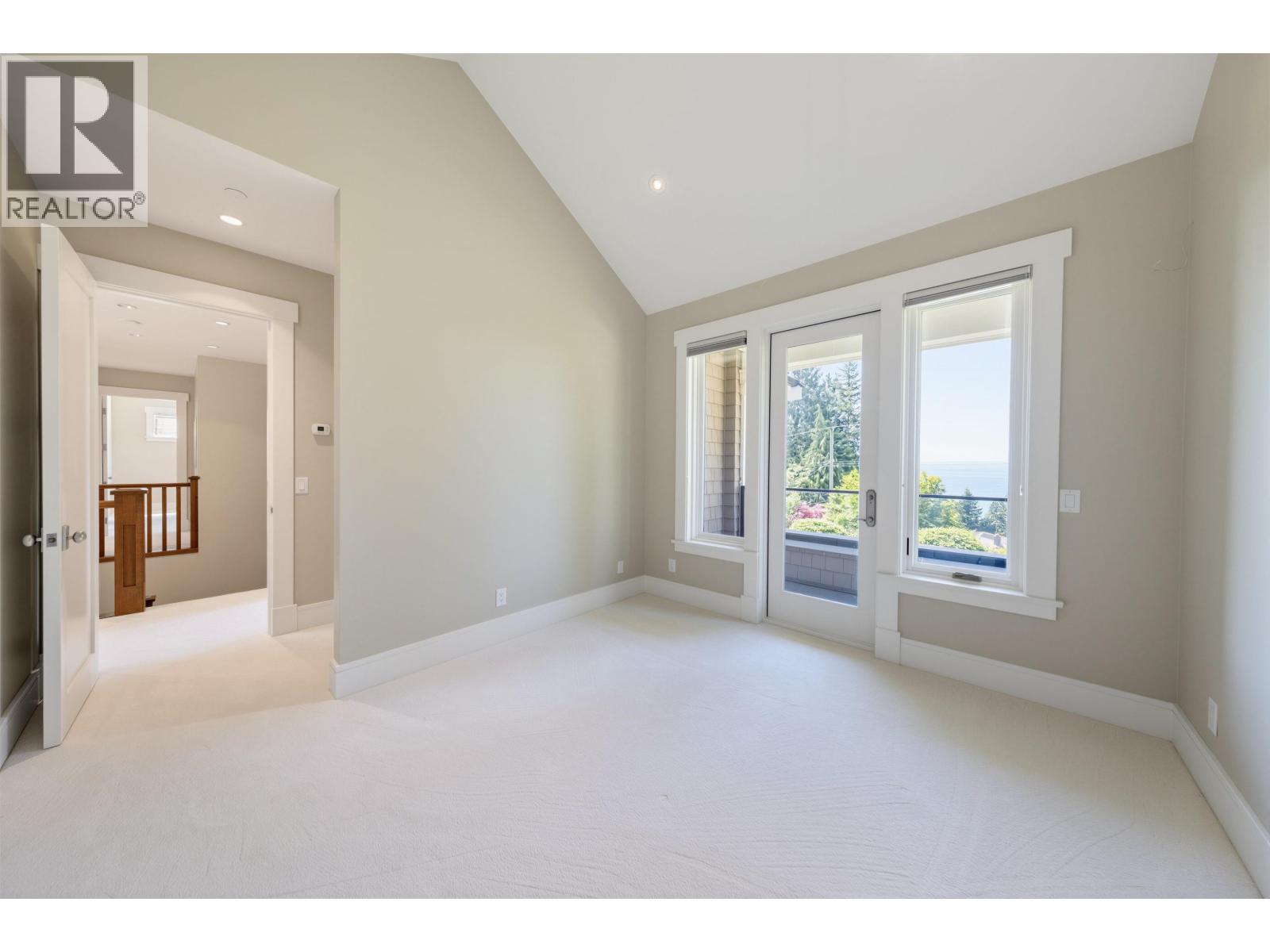 2645 ROSEBERY AVENUE, West Vancouver