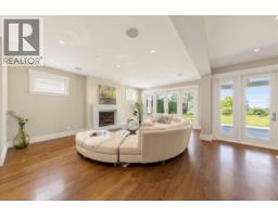 2645 Rosebery Avenue, West Vancouver, BC V7V3A3 Photo 11