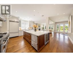 2645 Rosebery Avenue, West Vancouver, BC V7V3A3 Photo 13